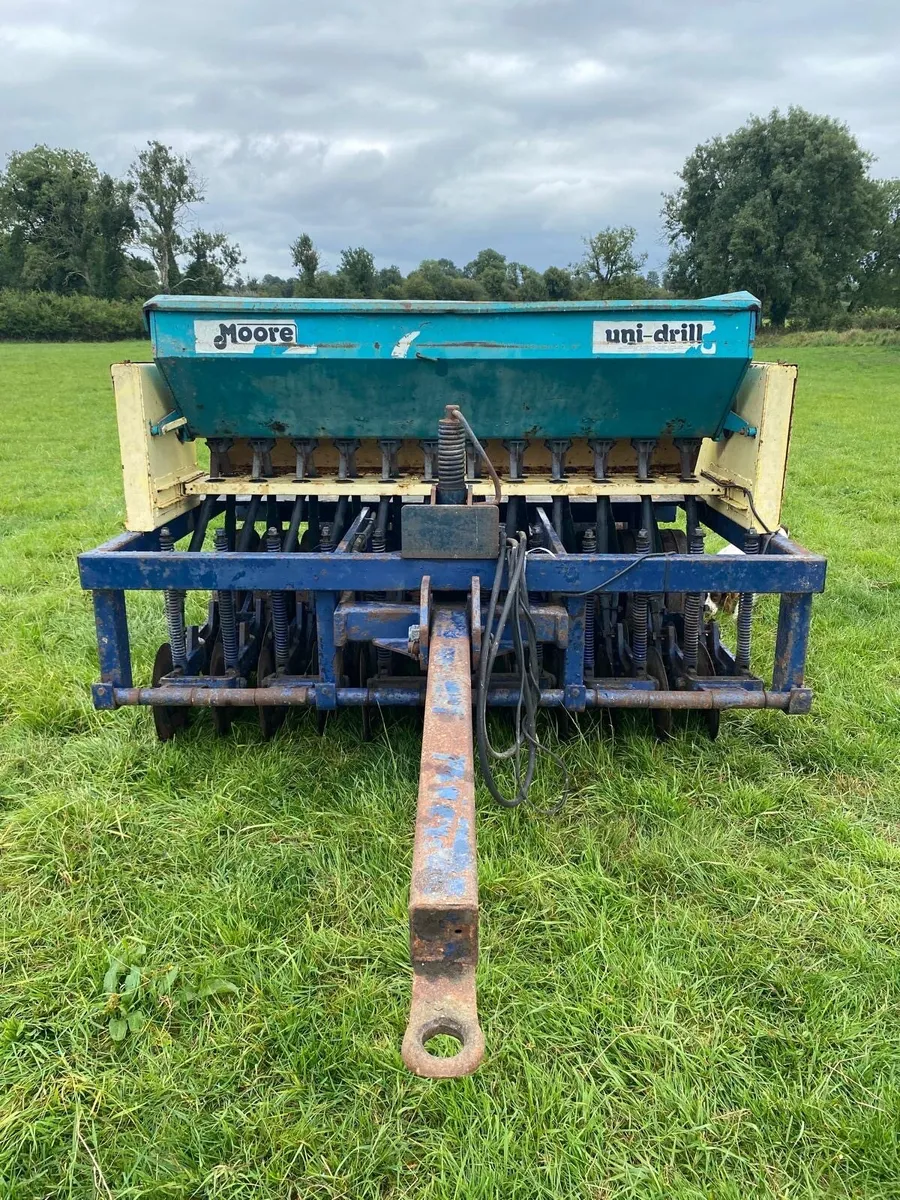 Mower Uni drill grass seeder - Image 4