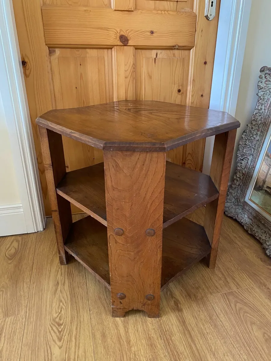 Low octagonal OAK side table possibly by Heals LDN - Image 1