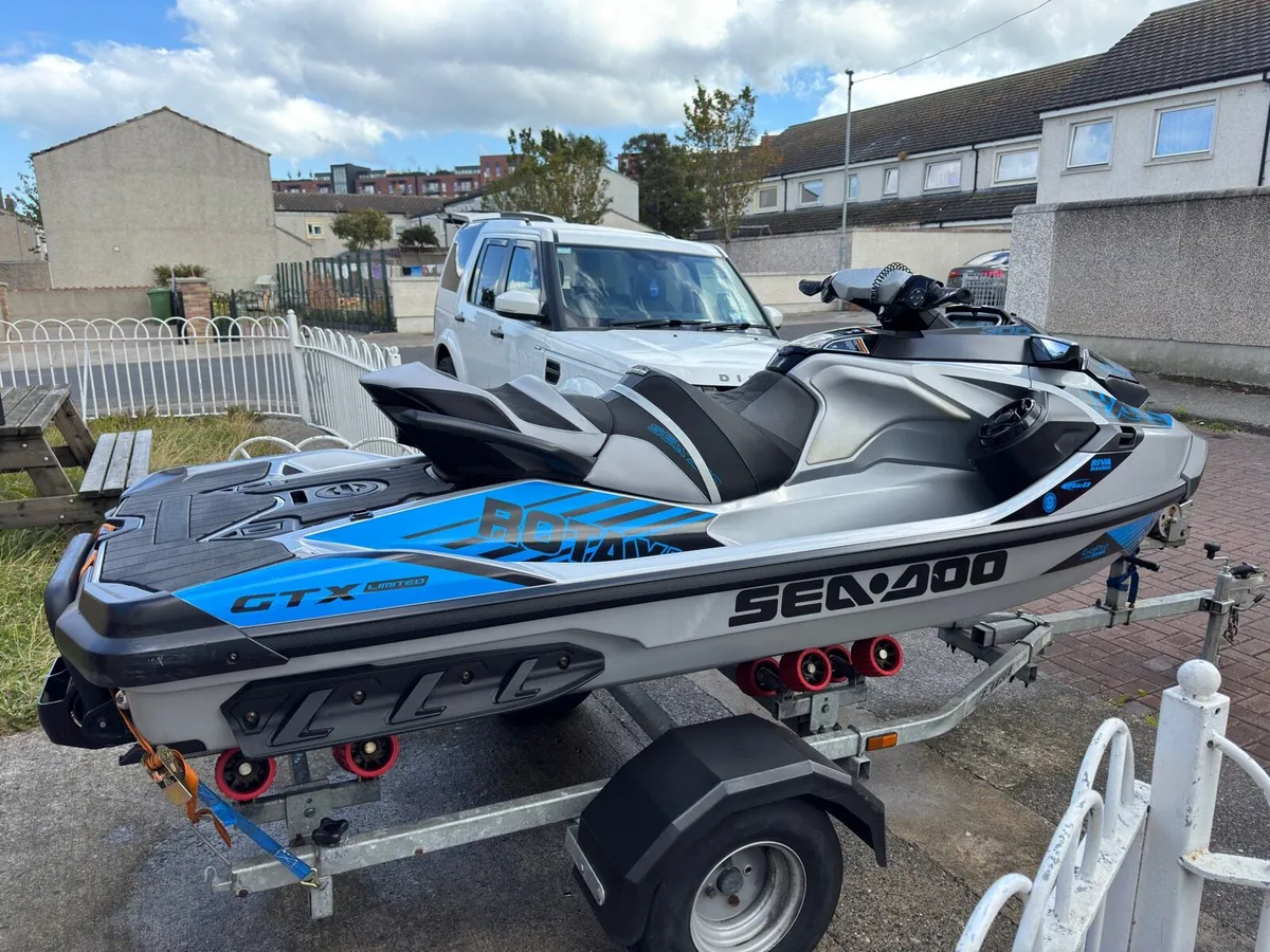 2020 Seadoo GTX Limited (350 Hp) - Image 2
