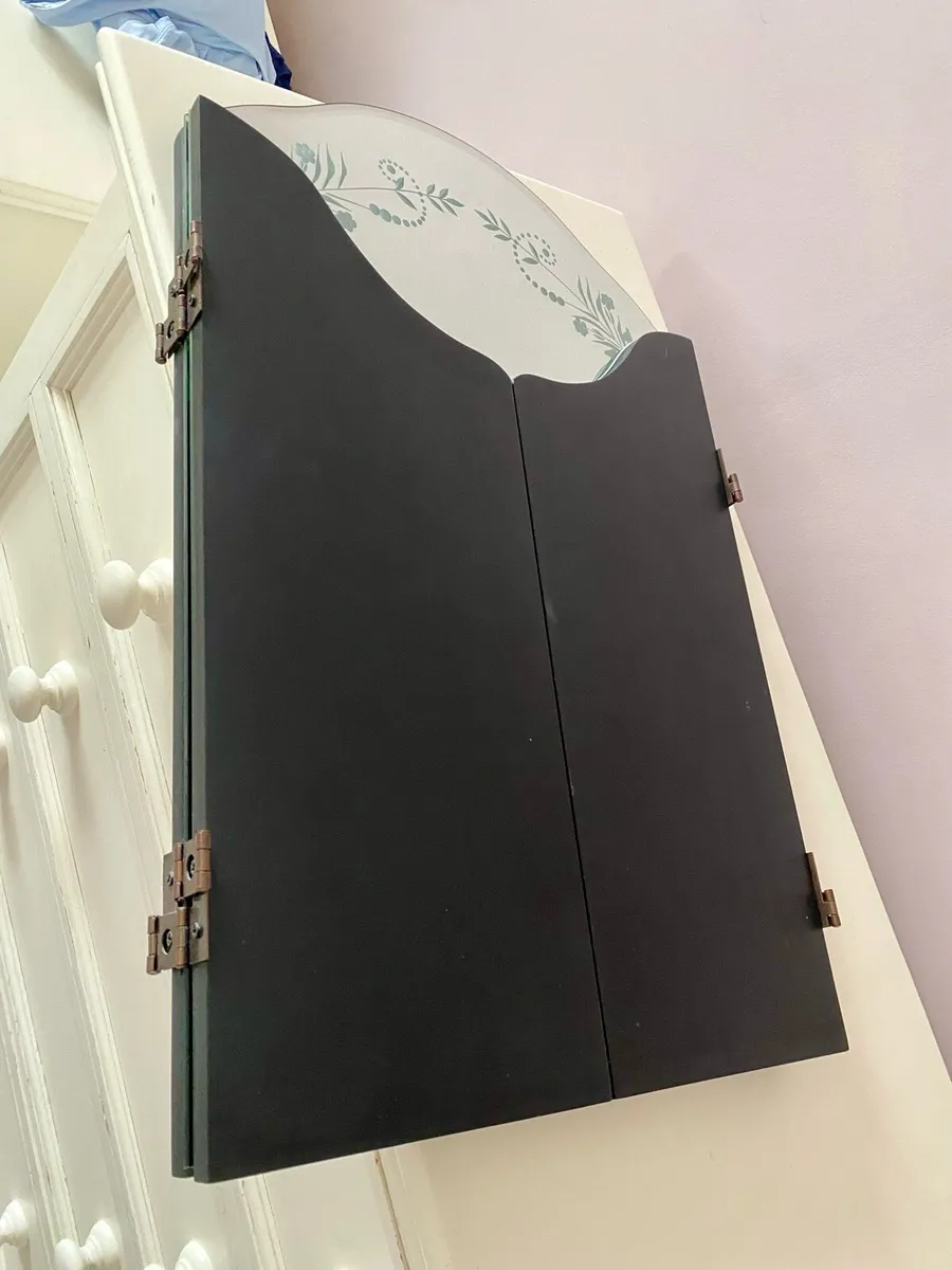 Laura’s Ashley Vanity Mirror - Image 4