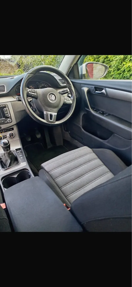 2012 VW Passat - Image 4