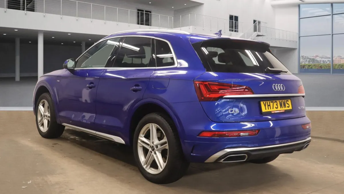 2023 (232 REG) Audi Q5 2.0 TFSI E Q SLINE - Image 3