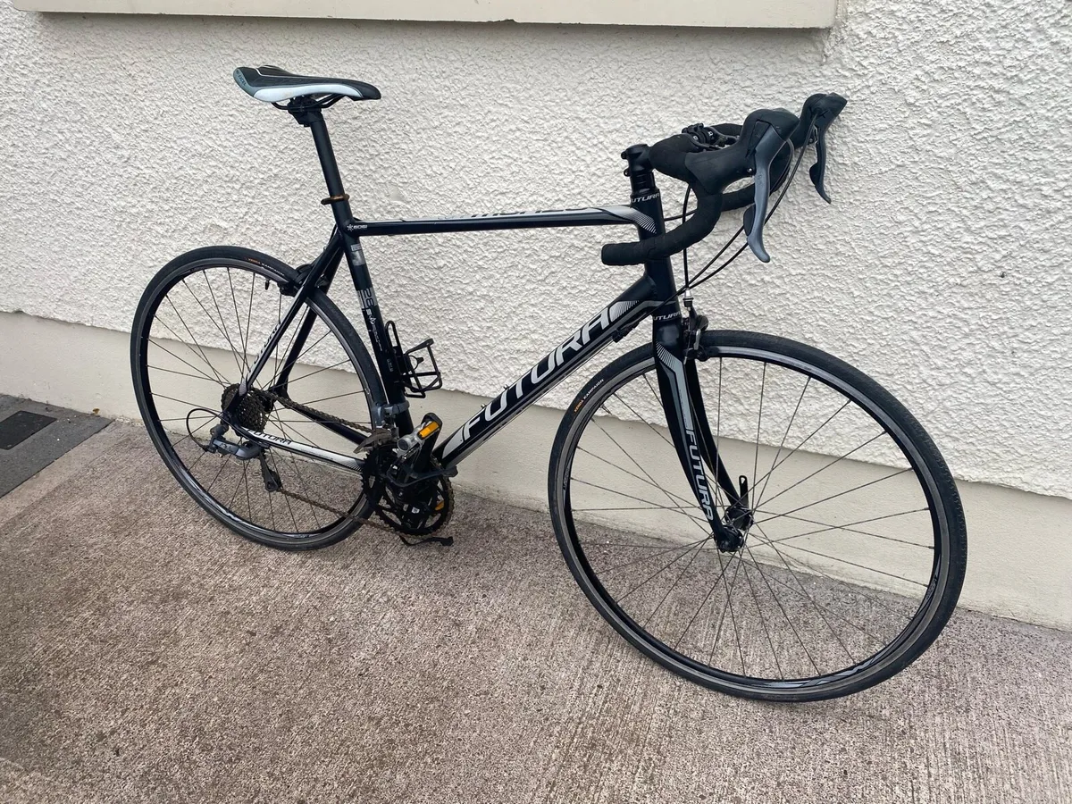 Futura comp Monza 700x25c wheels 22 inch - Image 4