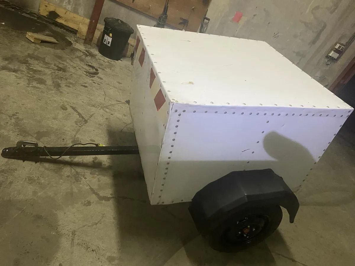 Dog / box trailer - Image 1