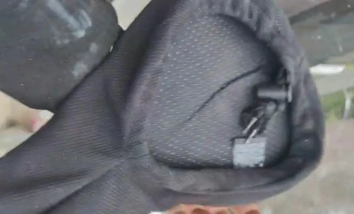 Black Gel Bicycle Saddle Cover - Image 4