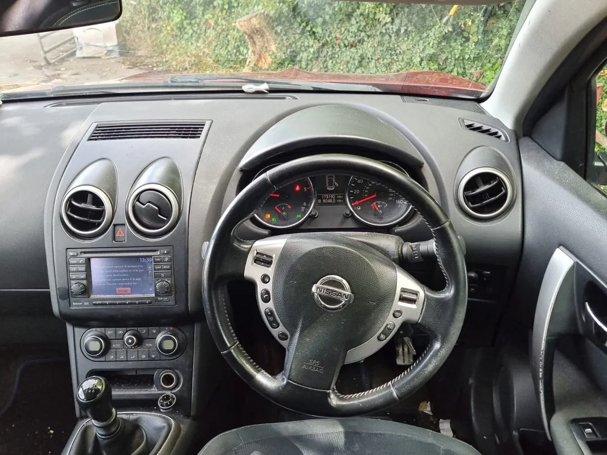 Nissan Qashqai 2010 n-tec €1600 no offers - Image 2