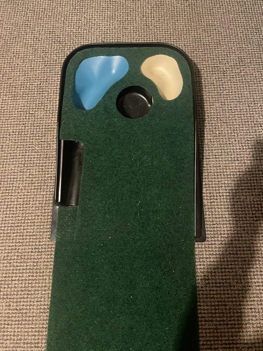Golf putting practice mat - Image 1