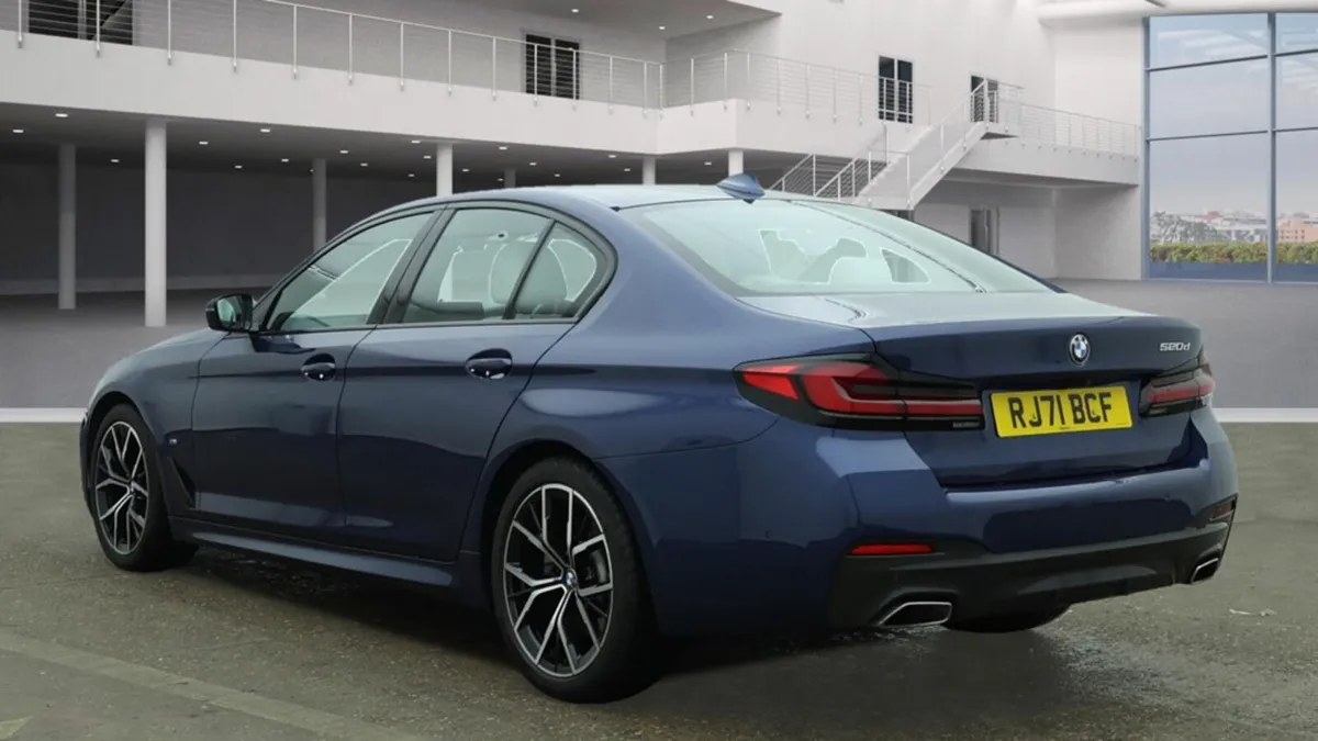 BMW 5-Series 2022 MSPORT SUNROOF MODEL - Image 3