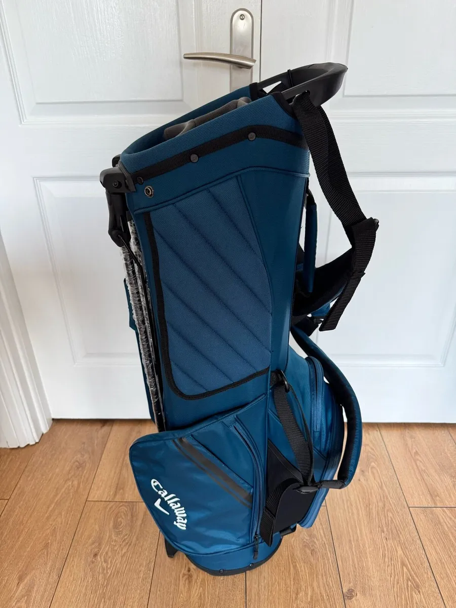 Brand New Callaway Golf Bag - Image 1