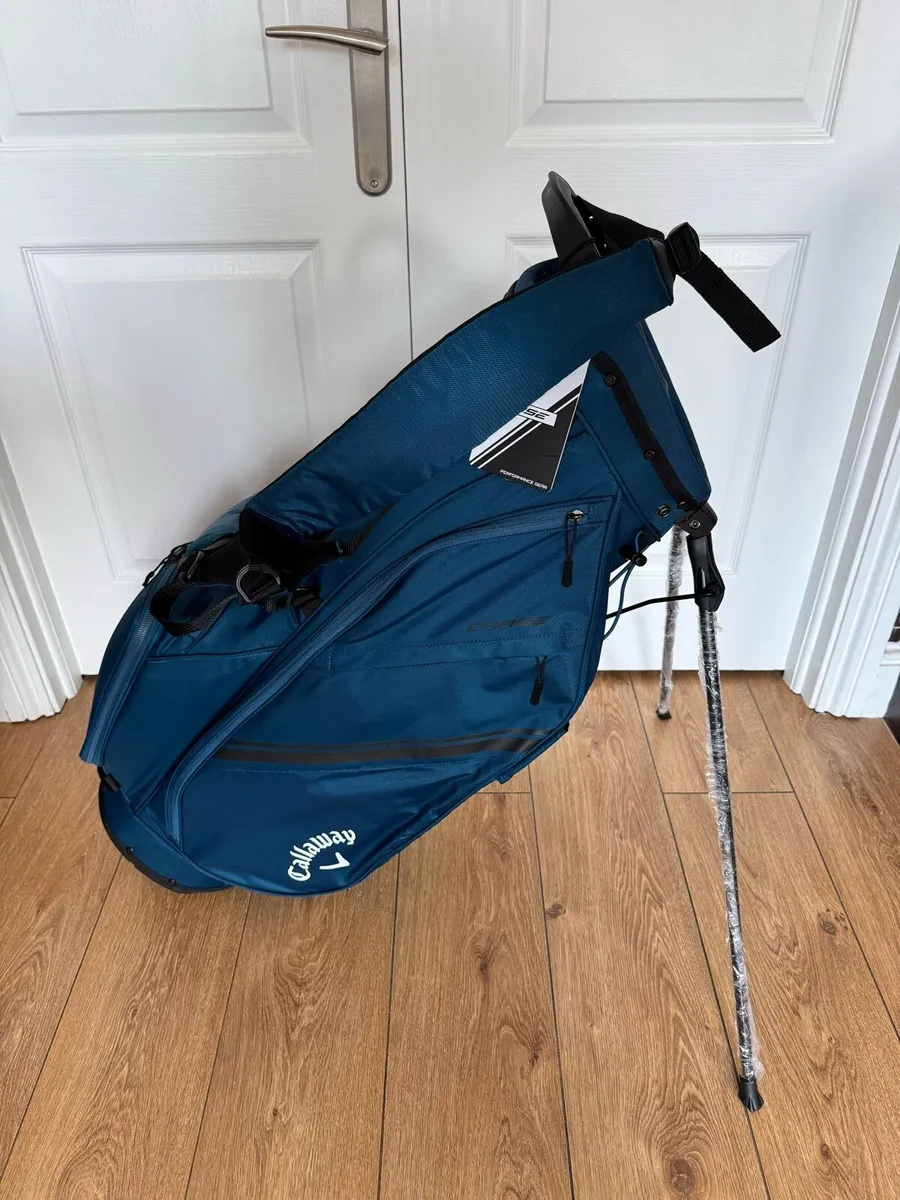 Brand New Callaway Golf Bag - Image 3