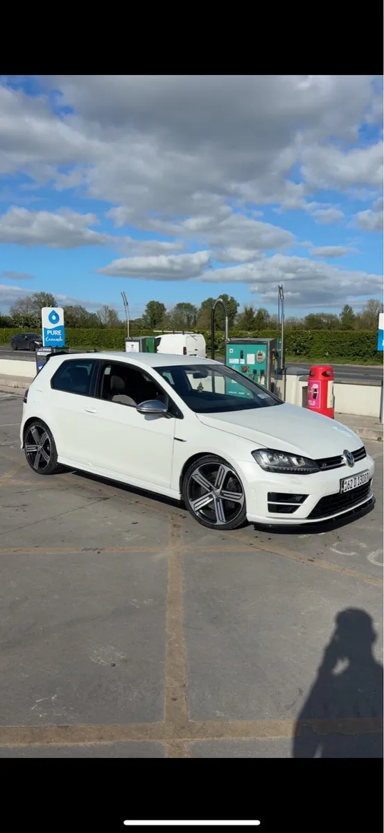 Golf R 2.0 TSI 300 bhp DSG 4 motion - Image 4