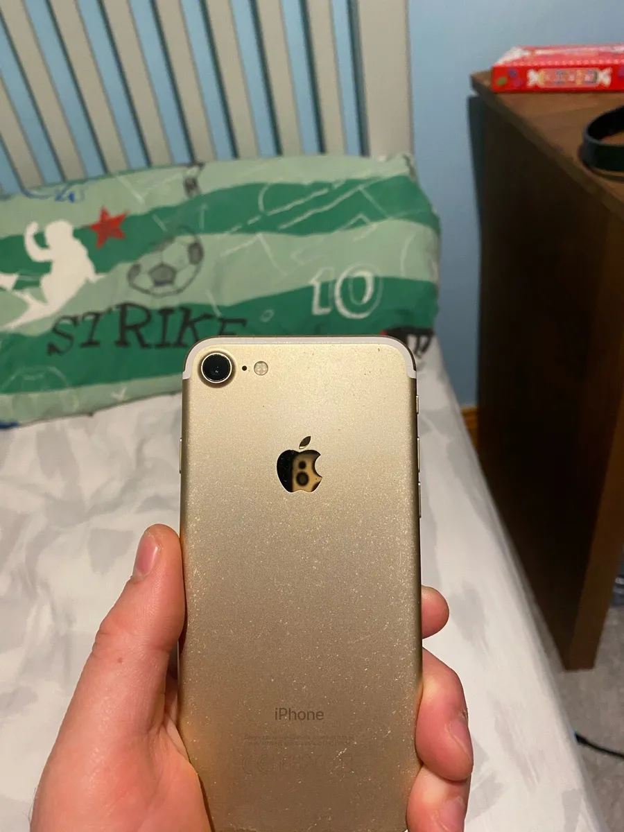 Iphone 7 32GB - Image 2