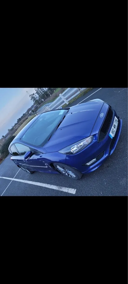 Car - Image 3