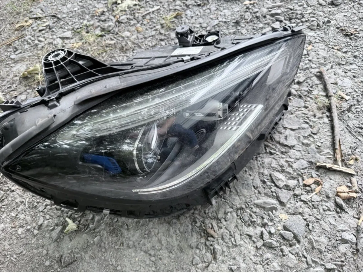 Mercedes C Class W206 Headlight - Image 2