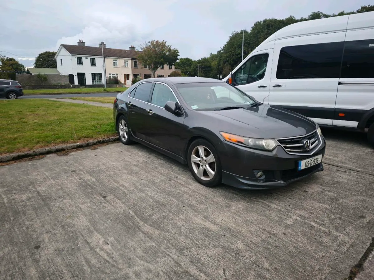 Car for sale - Image 2