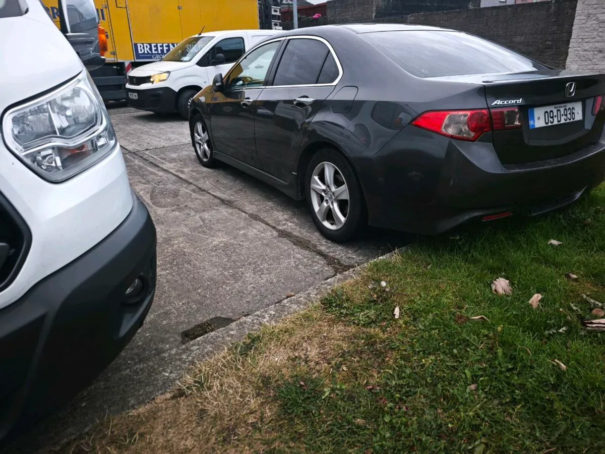 Car for sale - Image 3