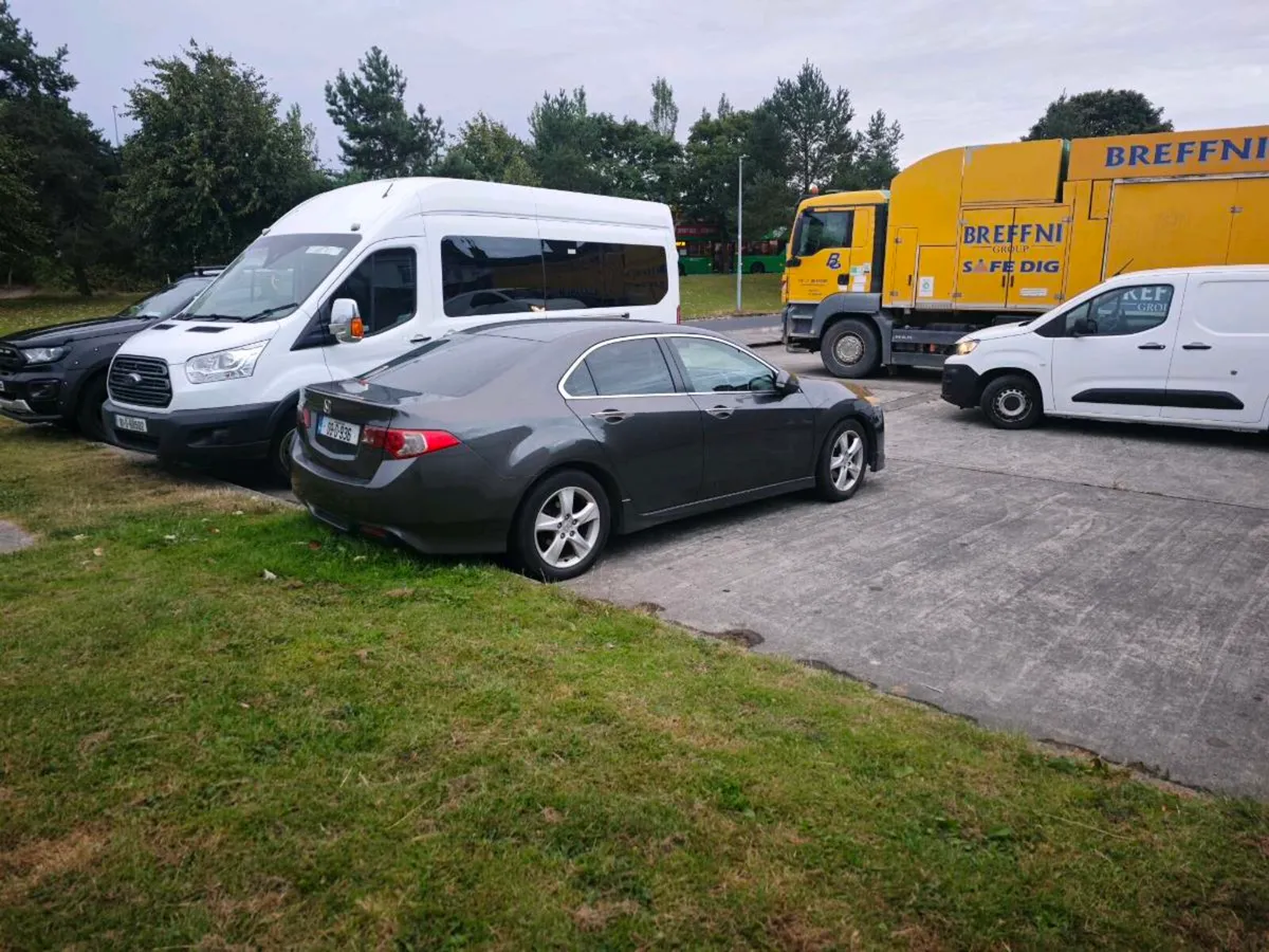 Car for sale - Image 4