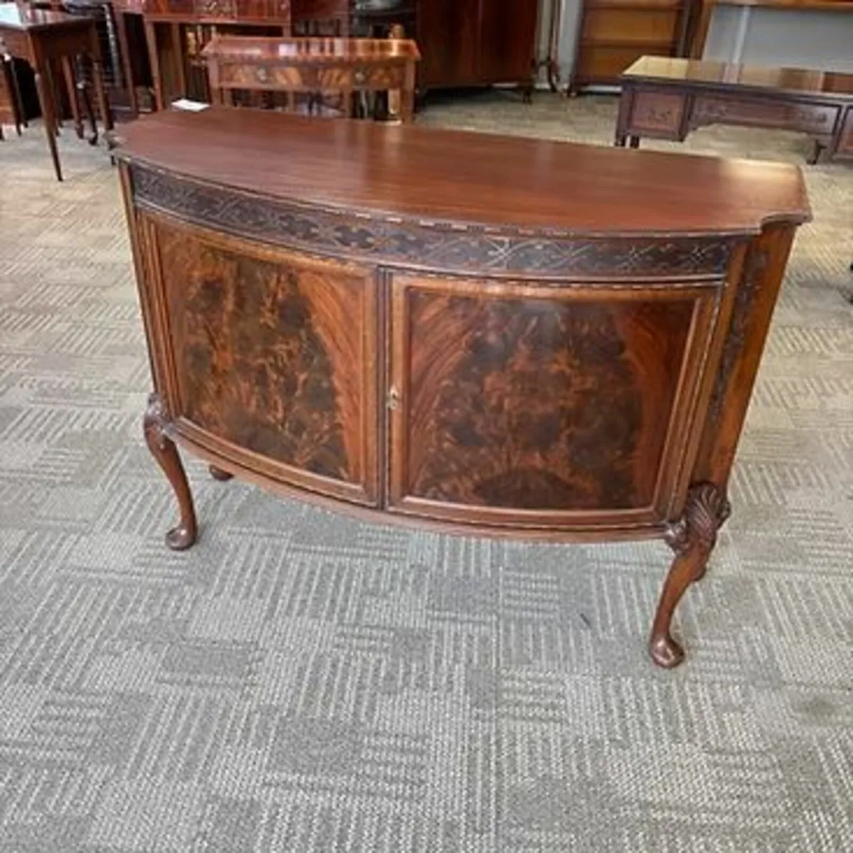 Early 20th century Georgian style carved mahogany