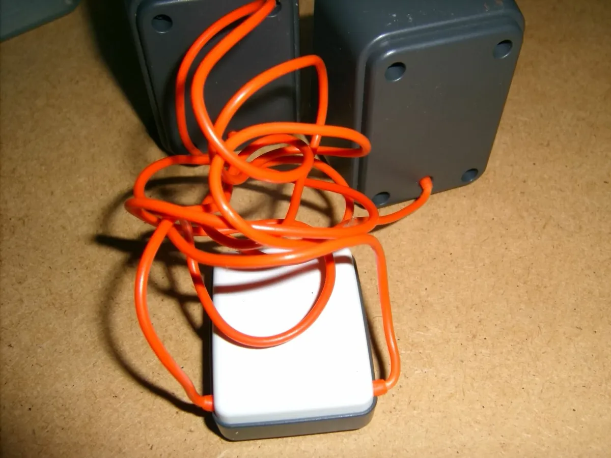 sony ericsson speaker - Image 3