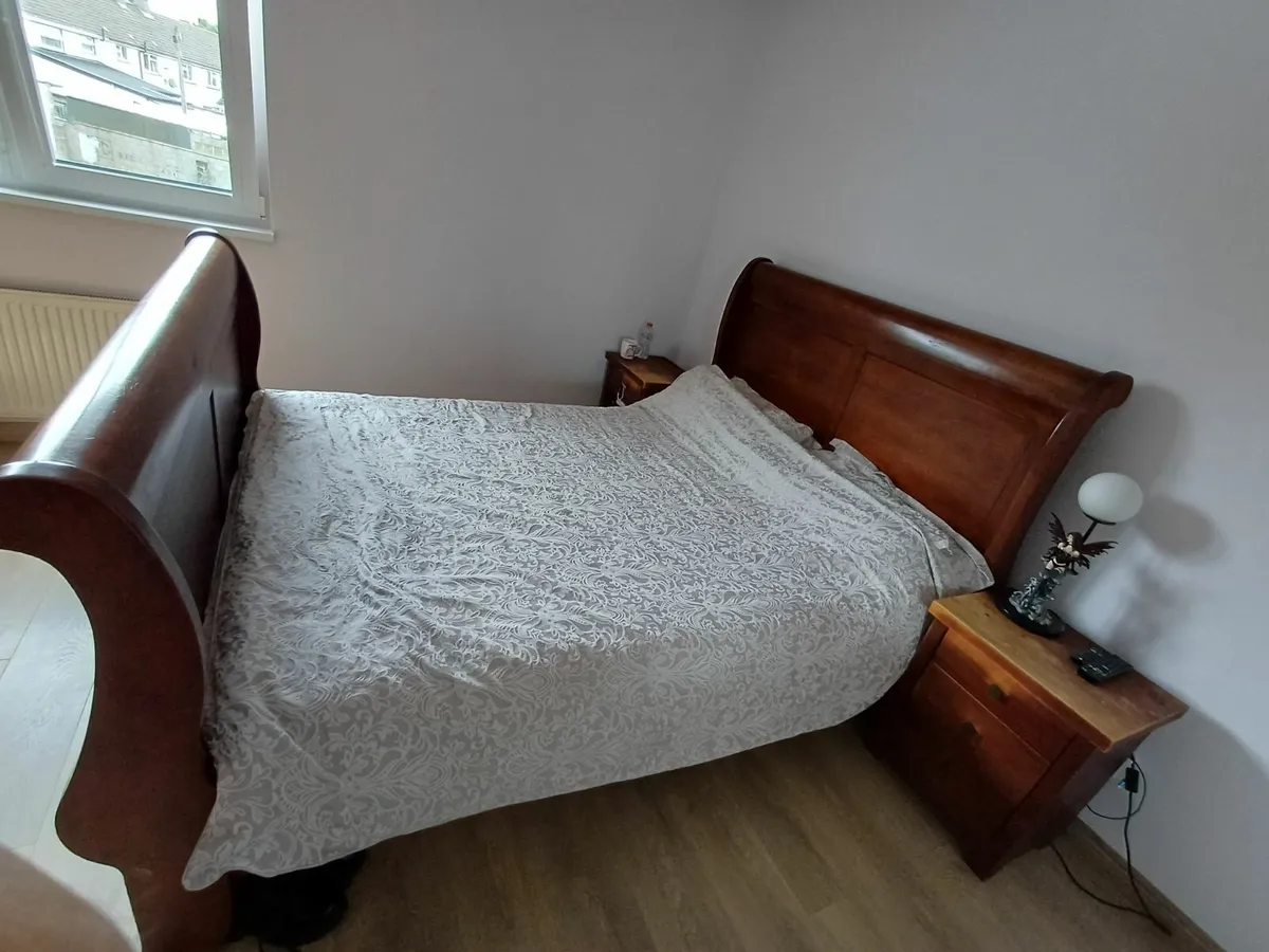 King size bed frame - Image 2