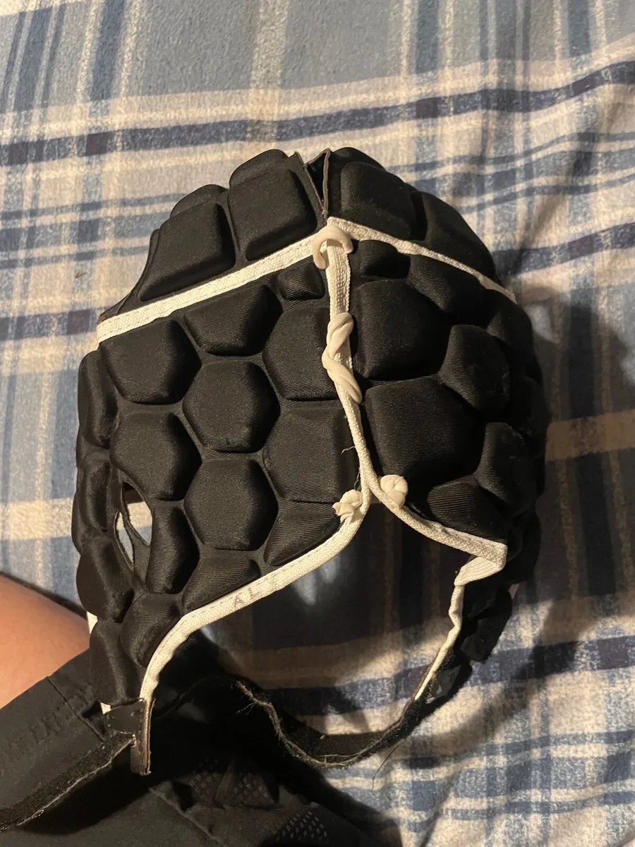 Canterbury rugby head guard - Image 2