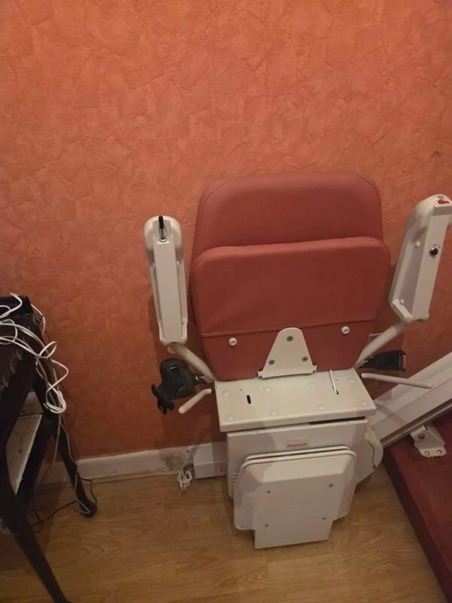 stairlift - Image 1