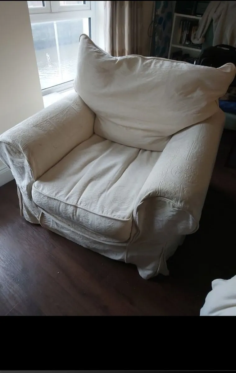 Armchair - Image 1