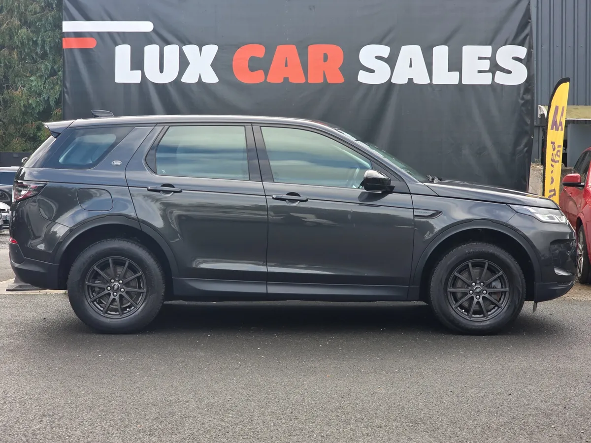 2019 Discovery Sport 2.0 ED4 // VERY LOW MILEAGE - Image 2