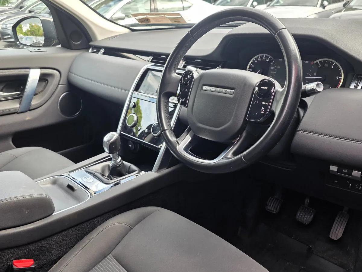 2019 Discovery Sport 2.0 ED4 // VERY LOW MILEAGE - Image 4