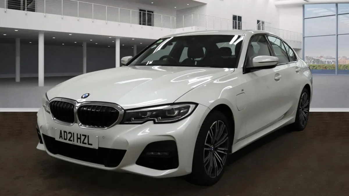 2021 (212) Bmw 330e Msport - Image 4