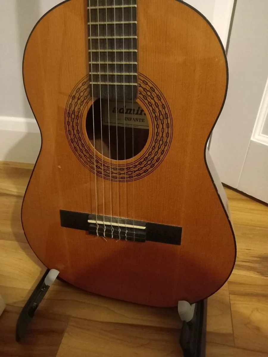 Admira acustic professional guitar - Image 1