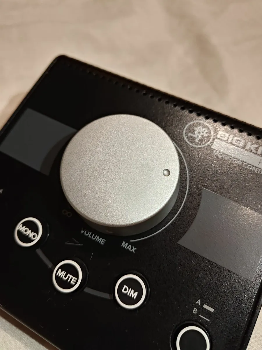Mackie Big Knob Passive Studio Monitor Controller - Image 3
