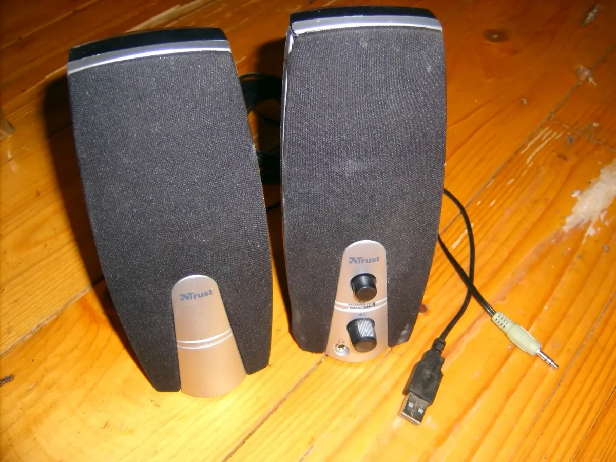 Speakers - Image 1