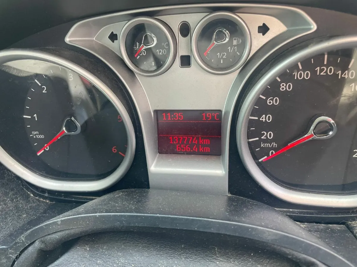 Ford Kuga 2010 - Image 4
