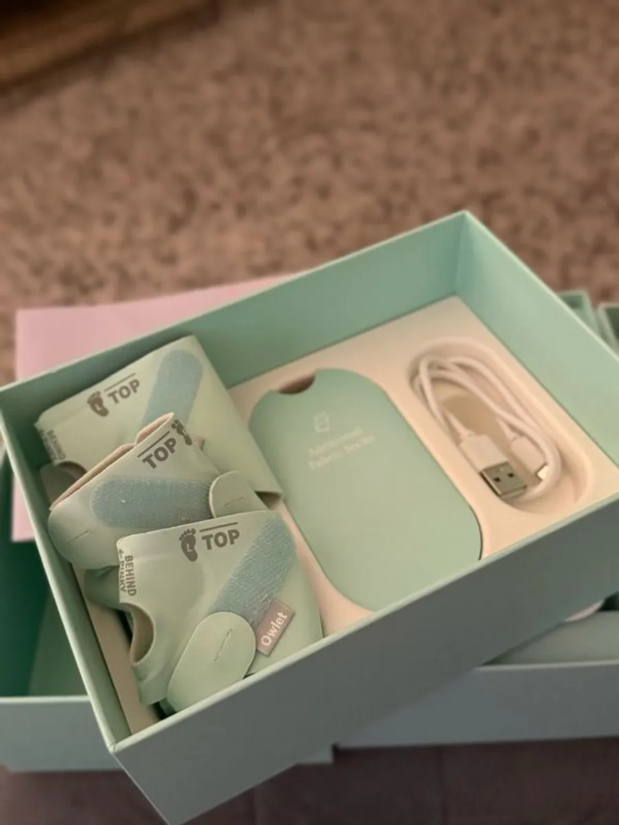 Owlet dream sock & monitor duo - Image 3