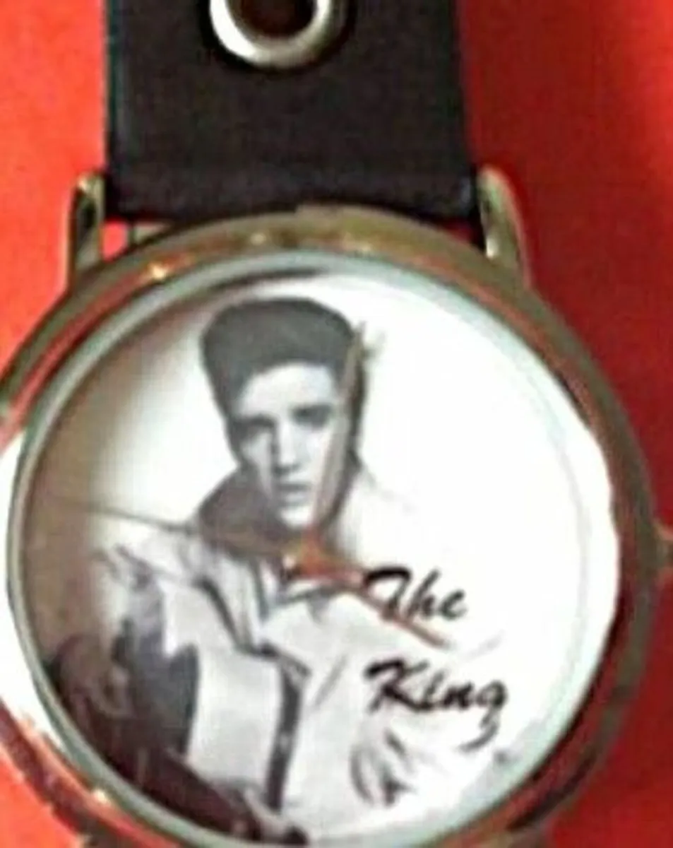 ELVIS -The Collectors Watch and guitar case - Image 4