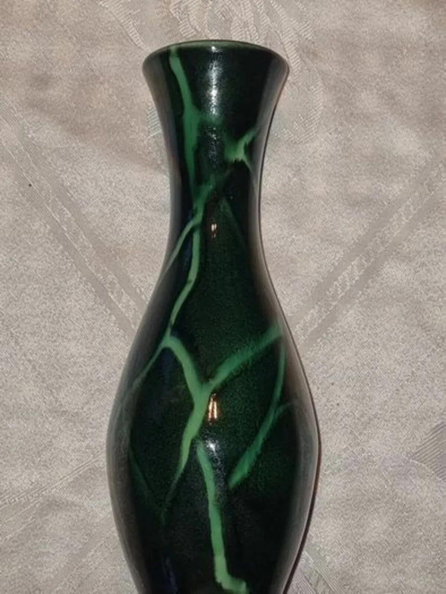 Vintage Sylvac Green Vase - Image 4