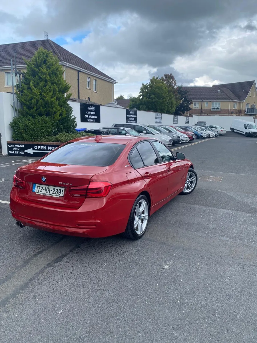 BMW 330e 2017 - Image 3