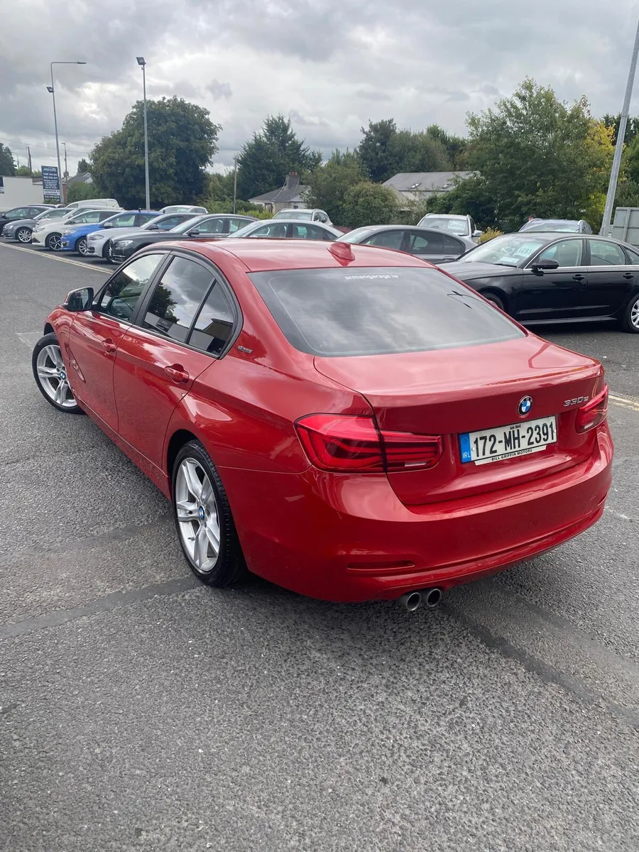 BMW 330e 2017 - Image 4