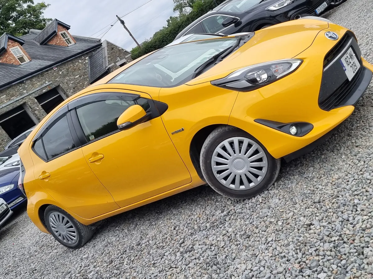Toyota Aqua 2018 automatic hybrid €10,900 - Image 4