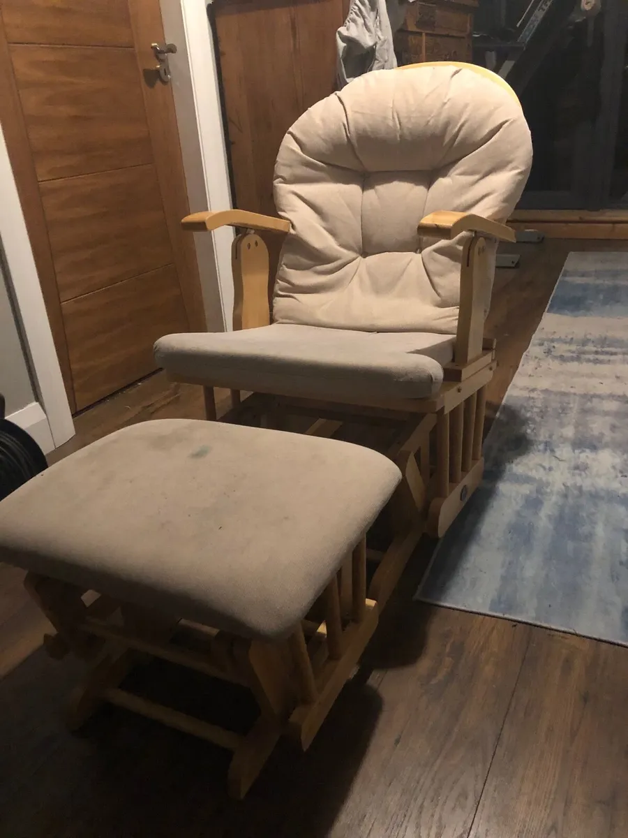 Baby car seat and chair - Image 3