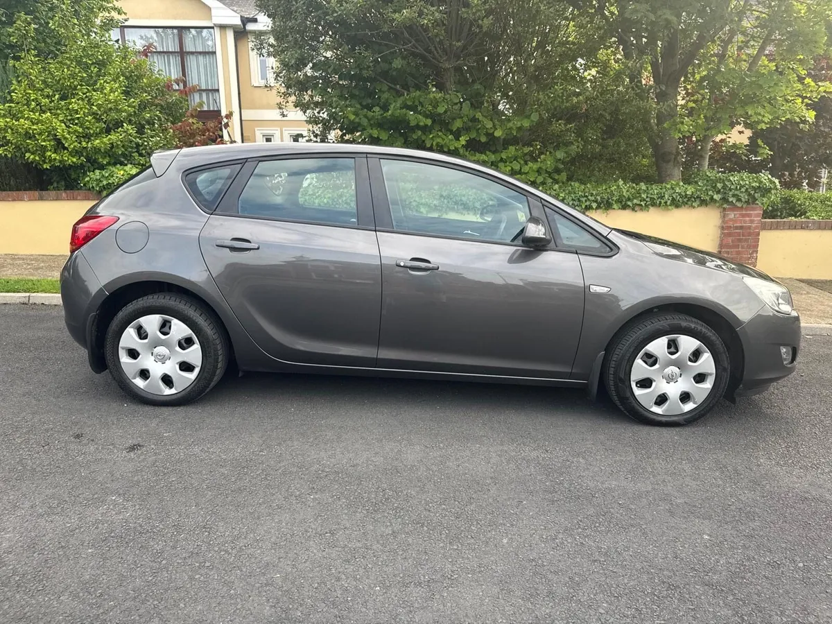 2011 Opel Astra 1.4 Petrol NEW Nct Low Km - Image 3