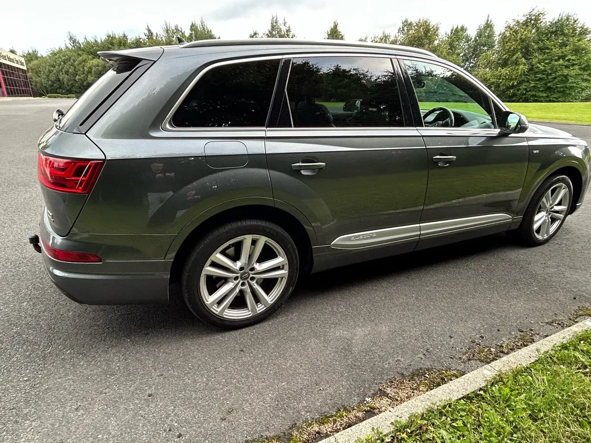 Audi Q7 S 3.0 diesel 7 seats sunroof - Image 1