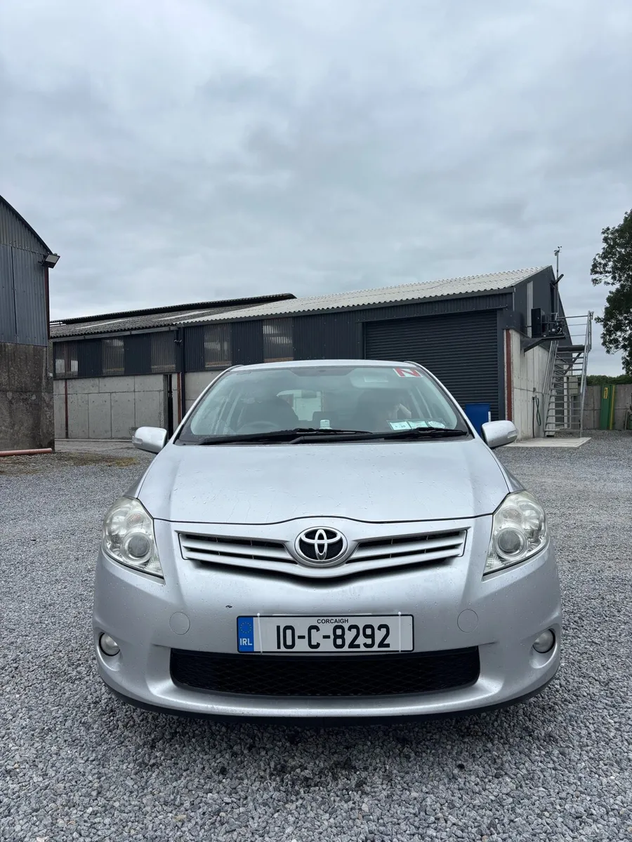Toyota auris - Image 2
