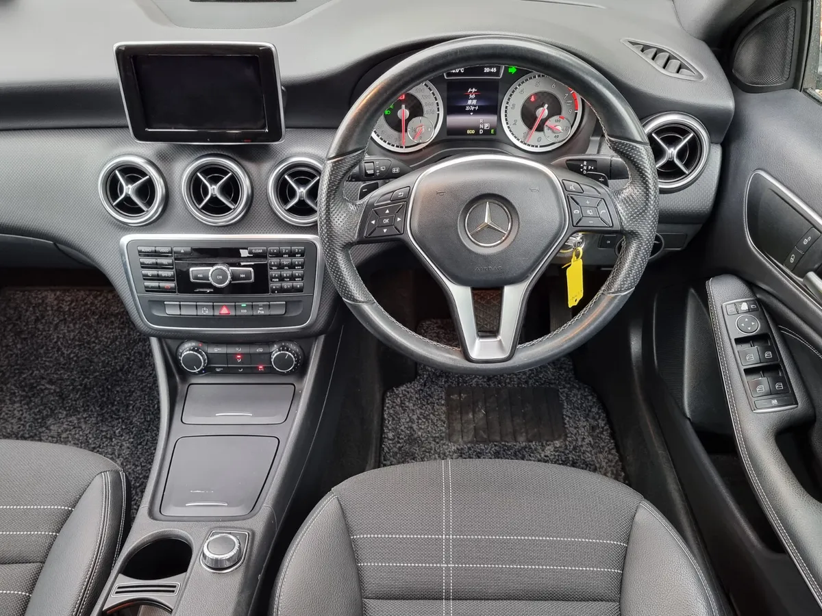 Auto  Mercedes-Benz A-Class 2013 ver low mileage - Image 2