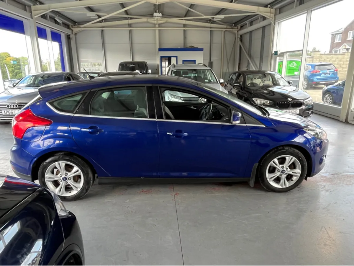 Ford Focus 2014MY ZETEC 1.6 TDCI 95PS 4DR - Image 4