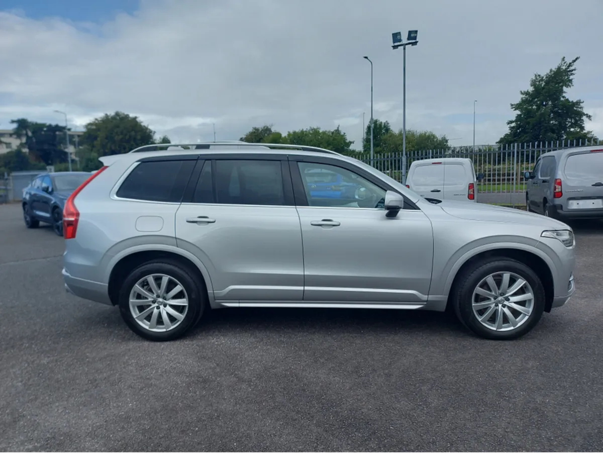 Volvo XC90 MOMENTIUM D5 PPULSE AWD 5 5DR AU - Image 3
