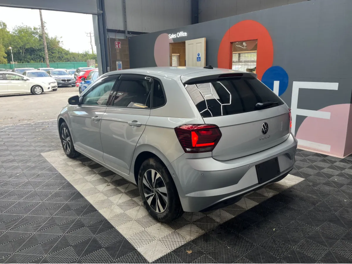 Volkswagen Polo 1.0 TSI COMFORT LINE / 32k KMs / R - Image 4