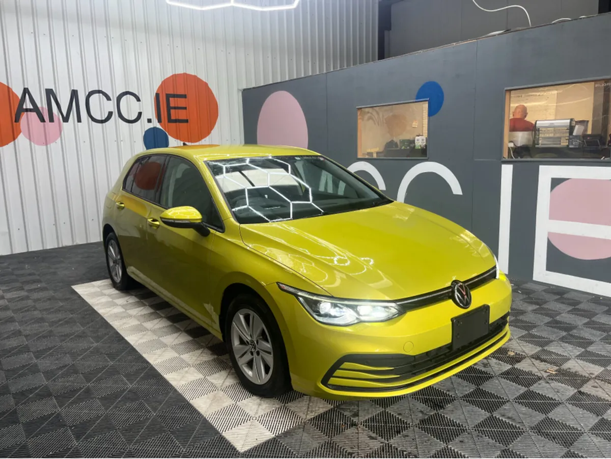 Volkswagen Golf 1.0 ETSI ACTIVE / 38k KMs / REVERS - Image 1