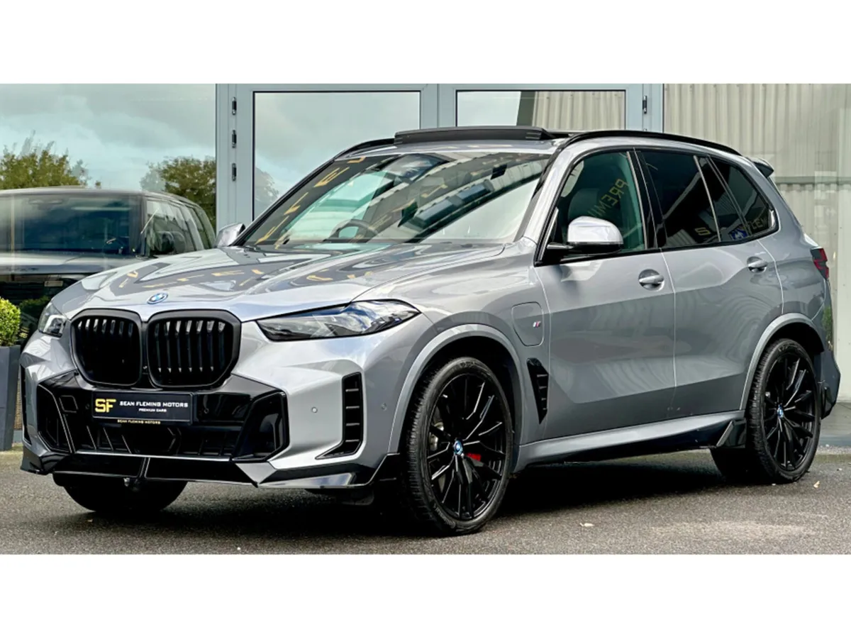 BMW X5 ++HIGH SPEC++ XDRIVE50E M SPORT AUTO - Image 3